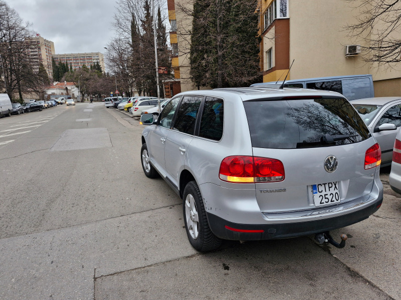 VW Touareg, снимка 6 - Автомобили и джипове - 46368566