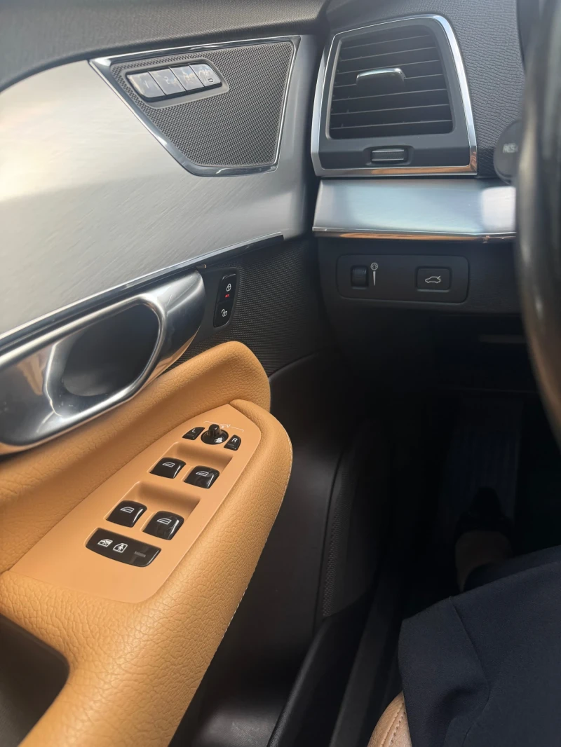 Volvo Xc90, снимка 7 - Автомобили и джипове - 51442341