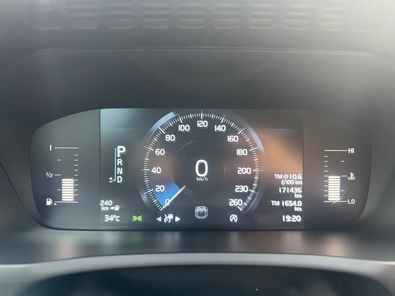 Volvo Xc90, снимка 6 - Автомобили и джипове - 51442341