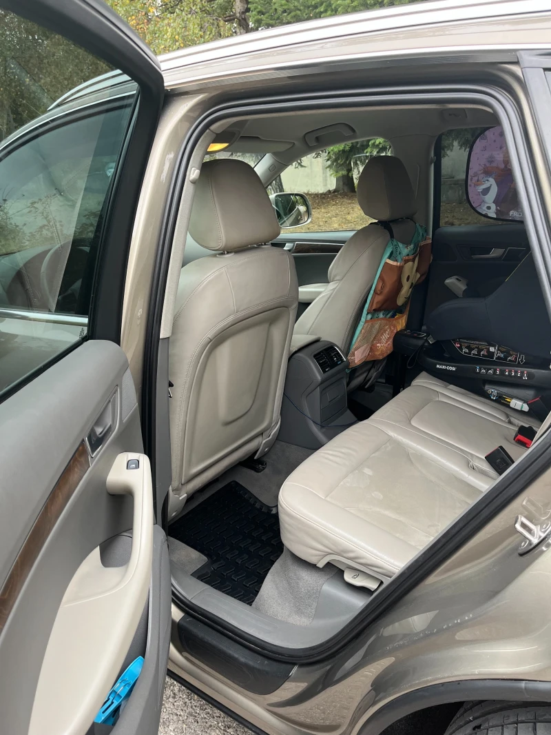 Audi Q5 2.0 TFSI, снимка 11 - Автомобили и джипове - 52190639