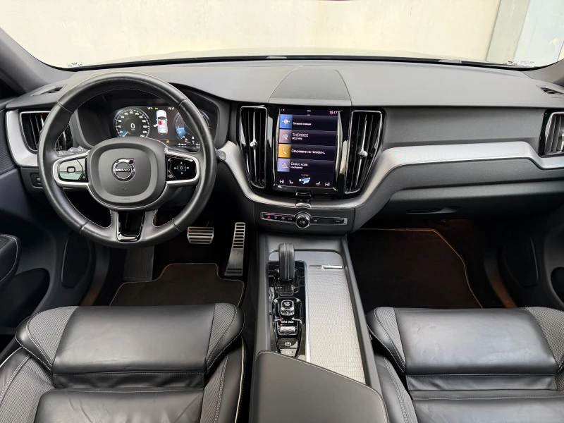 Volvo XC60 AirMatic B4 R-Design AWD, снимка 9 - Автомобили и джипове - 52481505