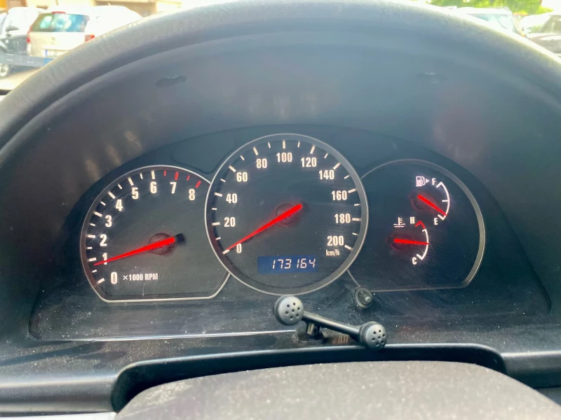 Suzuki Grand vitara, снимка 10 - Автомобили и джипове - 52966290