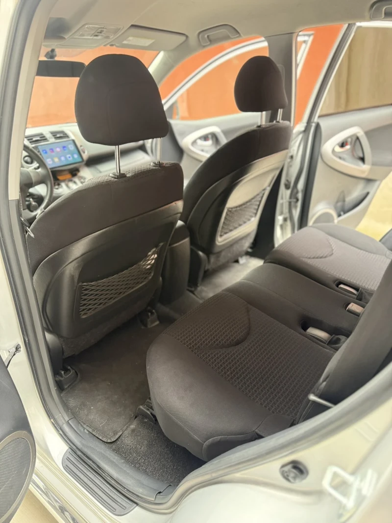 Toyota Rav4 Facelift 4X4, снимка 16 - Автомобили и джипове - 53035991