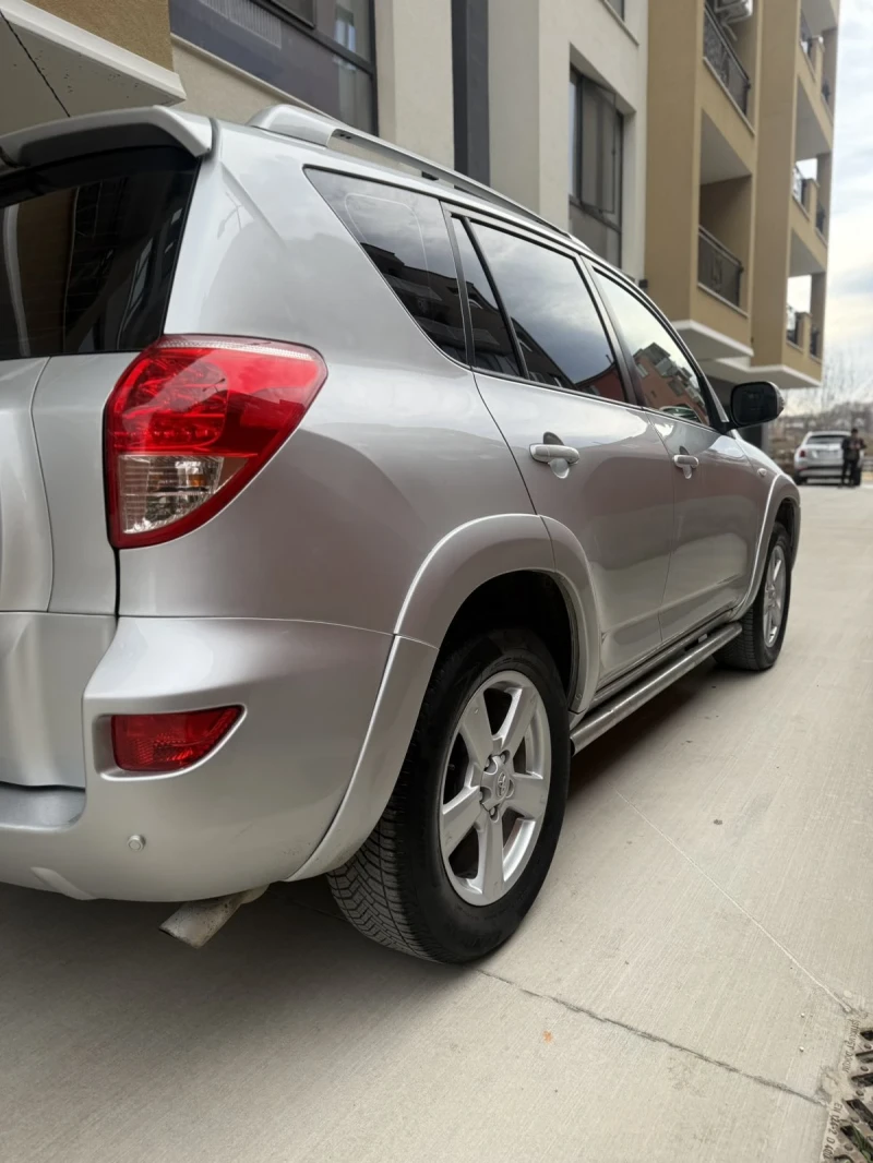 Toyota Rav4 Facelift 4X4, снимка 7 - Автомобили и джипове - 53035991
