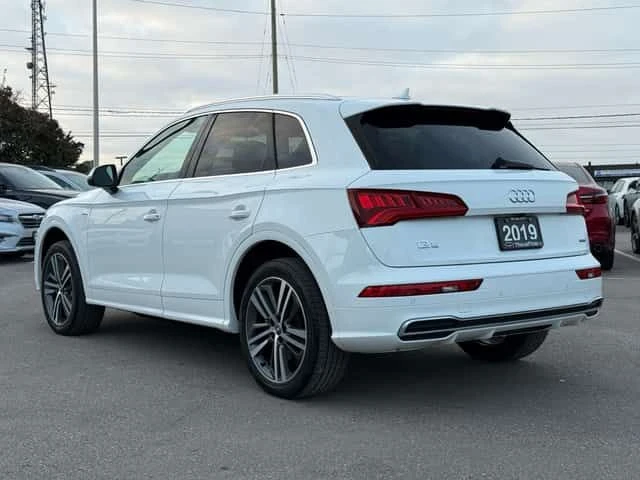 Audi Q5 * Technik S-Line * PANO * 2 КЛЮЧА * ПОДГРЕВИ, снимка 7 - Автомобили и джипове - 53535923