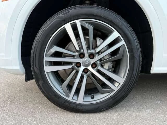 Audi Q5 * Technik S-Line * PANO * 2 КЛЮЧА * ПОДГРЕВИ, снимка 9 - Автомобили и джипове - 53535923