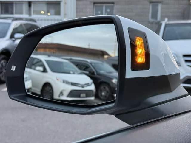 Audi Q5 * Technik S-Line * PANO * 2 КЛЮЧА * ПОДГРЕВИ, снимка 15 - Автомобили и джипове - 53535923