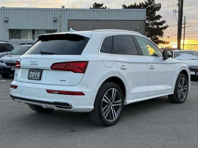 Audi Q5 * Technik S-Line * PANO * 2 КЛЮЧА * ПОДГРЕВИ, снимка 5 - Автомобили и джипове - 53535923