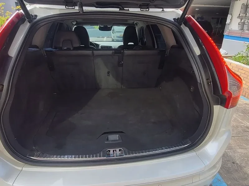 Volvo XC60 D5 Awd 1St Generation, снимка 11 - Автомобили и джипове - 56111903