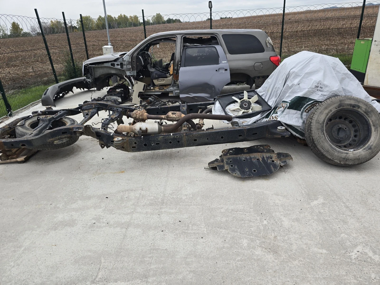 Toyota Sequoia Tundra, снимка 1