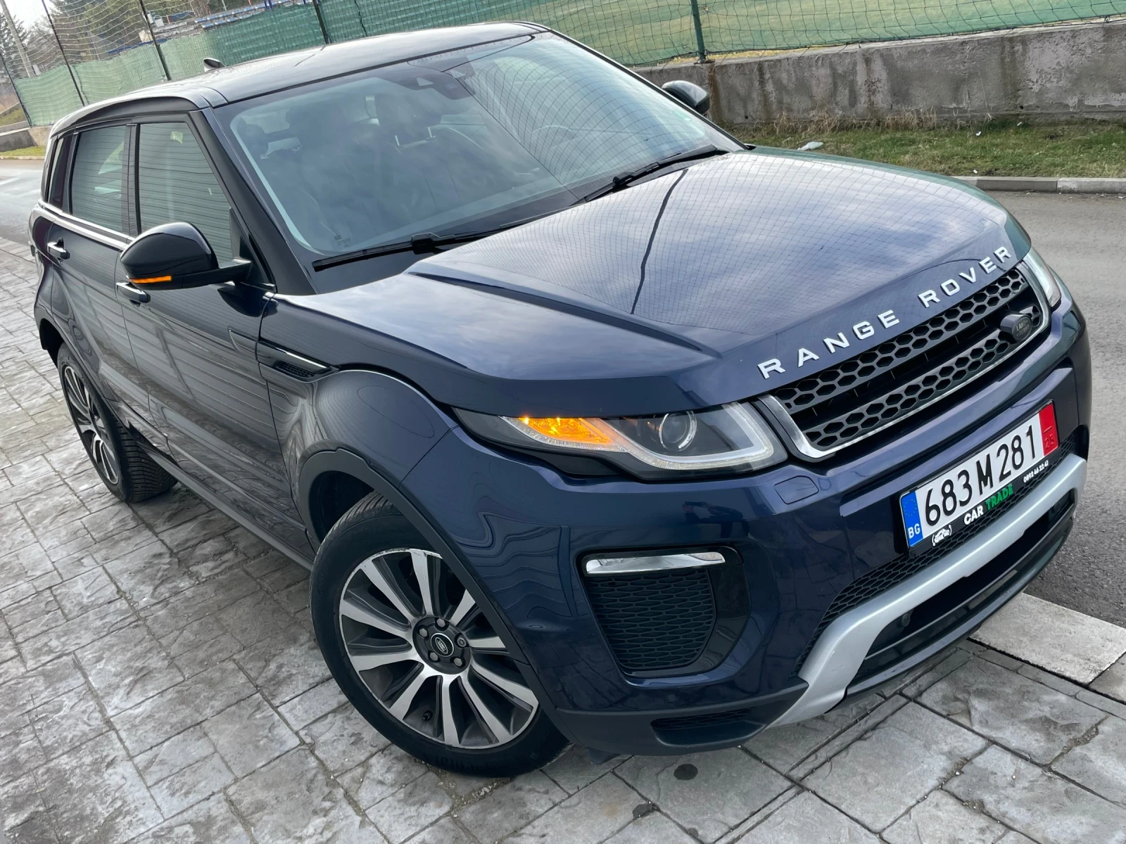 Land Rover Range Rover Evoque FACELIFT/АВТОМАТ 9ZF/FULL/Сервизна история - изображение 3