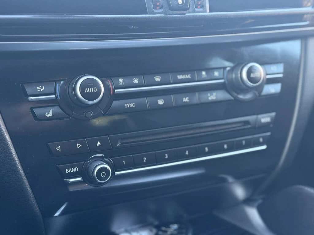 BMW X6 * xDrive * * HeadUp* AвтоКредит* (ЦЕНА ДО БГ), снимка 13 - Автомобили и джипове - 54125699