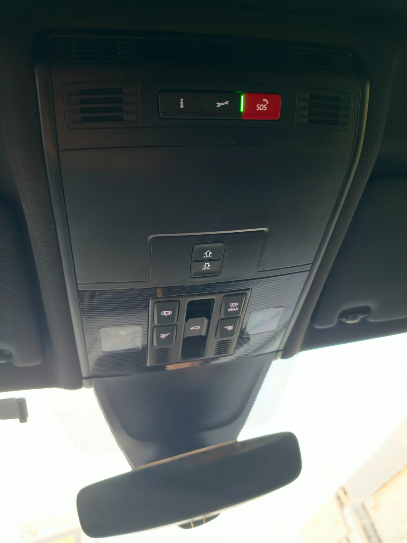 VW Tiguan Allspace R-line 4Motion 2.0 TDI 190hp, снимка 10 - Автомобили и джипове - 54126899