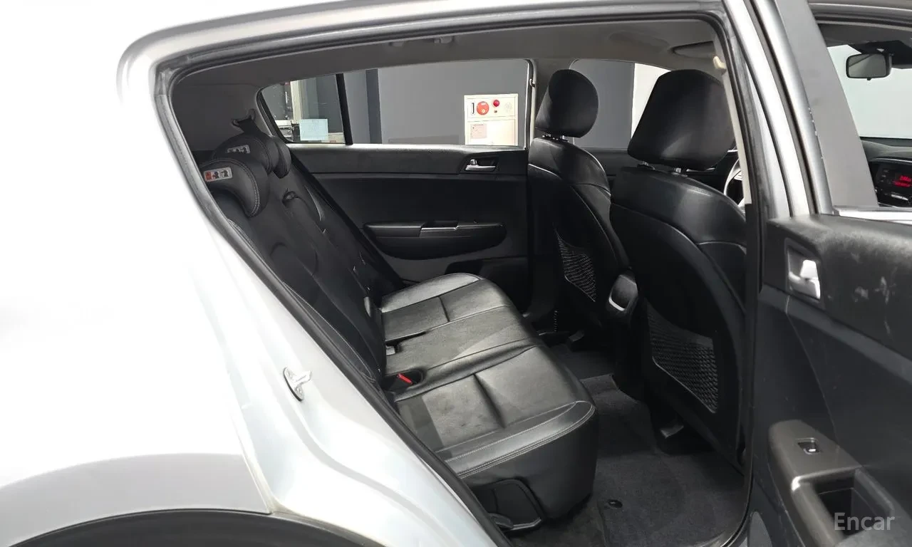 Kia Sportage Luxury Line, снимка 11 - Автомобили и джипове - 54710878