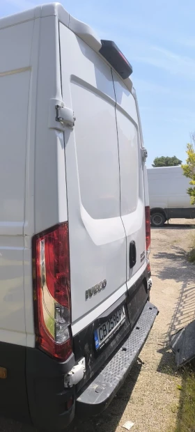Iveco Daily 35s16  нов т Бул Авто , автоматик 220х км., снимка 5