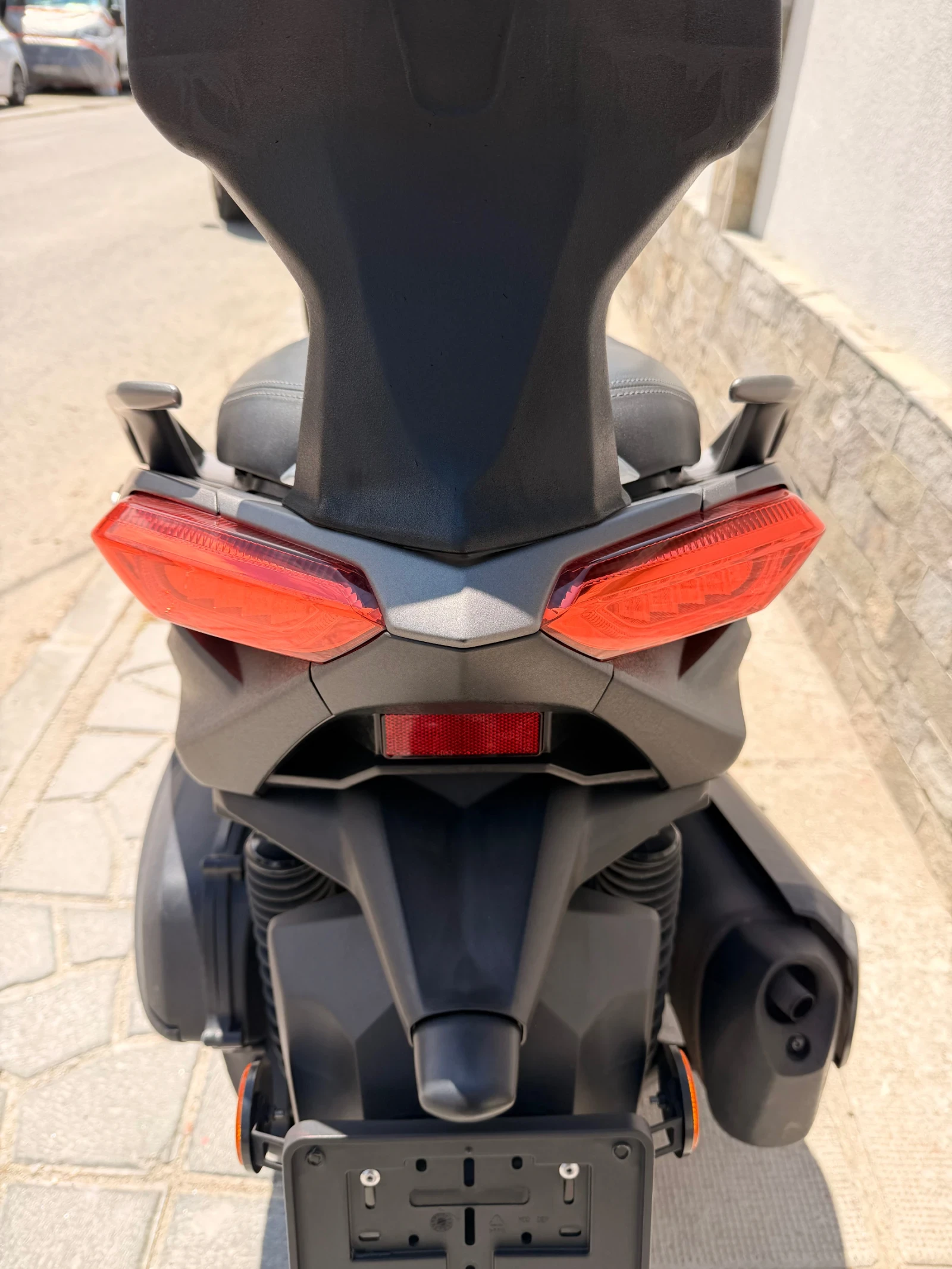 Yamaha X-max 300i ABS TCS LED - Сервизна книжка, снимка 3 - Мотоциклети и мототехника - 54470959