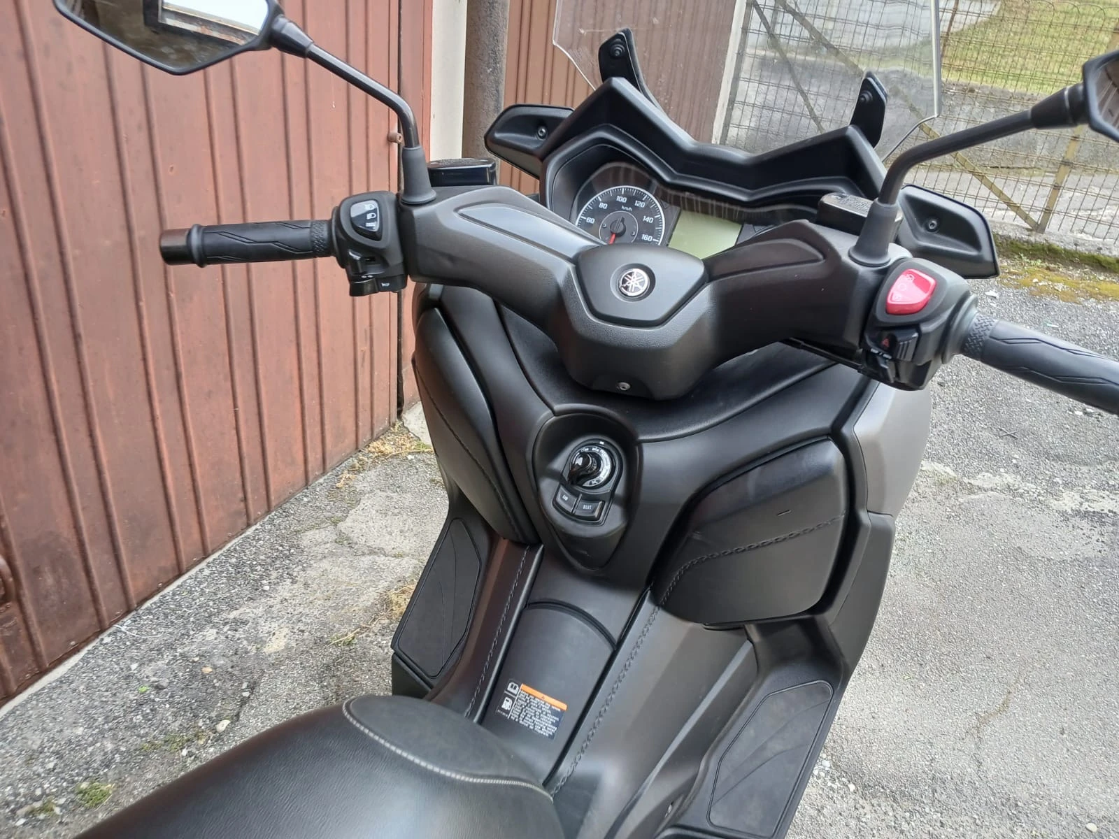 Yamaha X-max 300i ABS - Сервизна книжка, снимка 8 - Мотоциклети и мототехника - 54470959