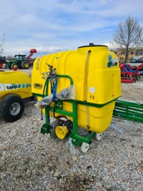 Пръскачка Друга марка Badilli 1000 литра, снимка 3