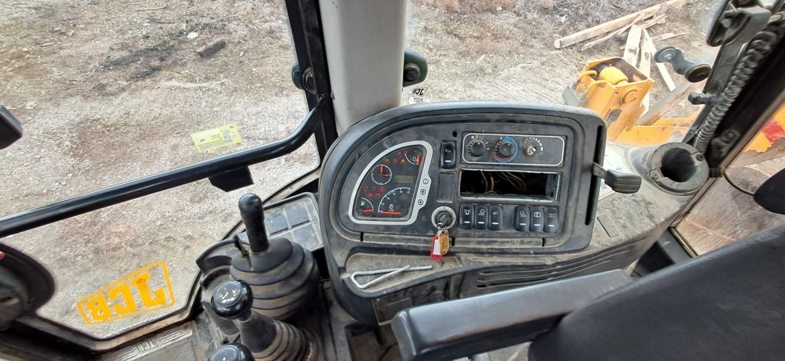  JCB 3cx | Mobile.bg   12