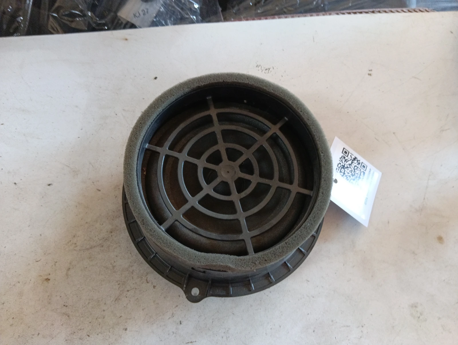 задна тонколона BOSE 4H0035411A Audi A8