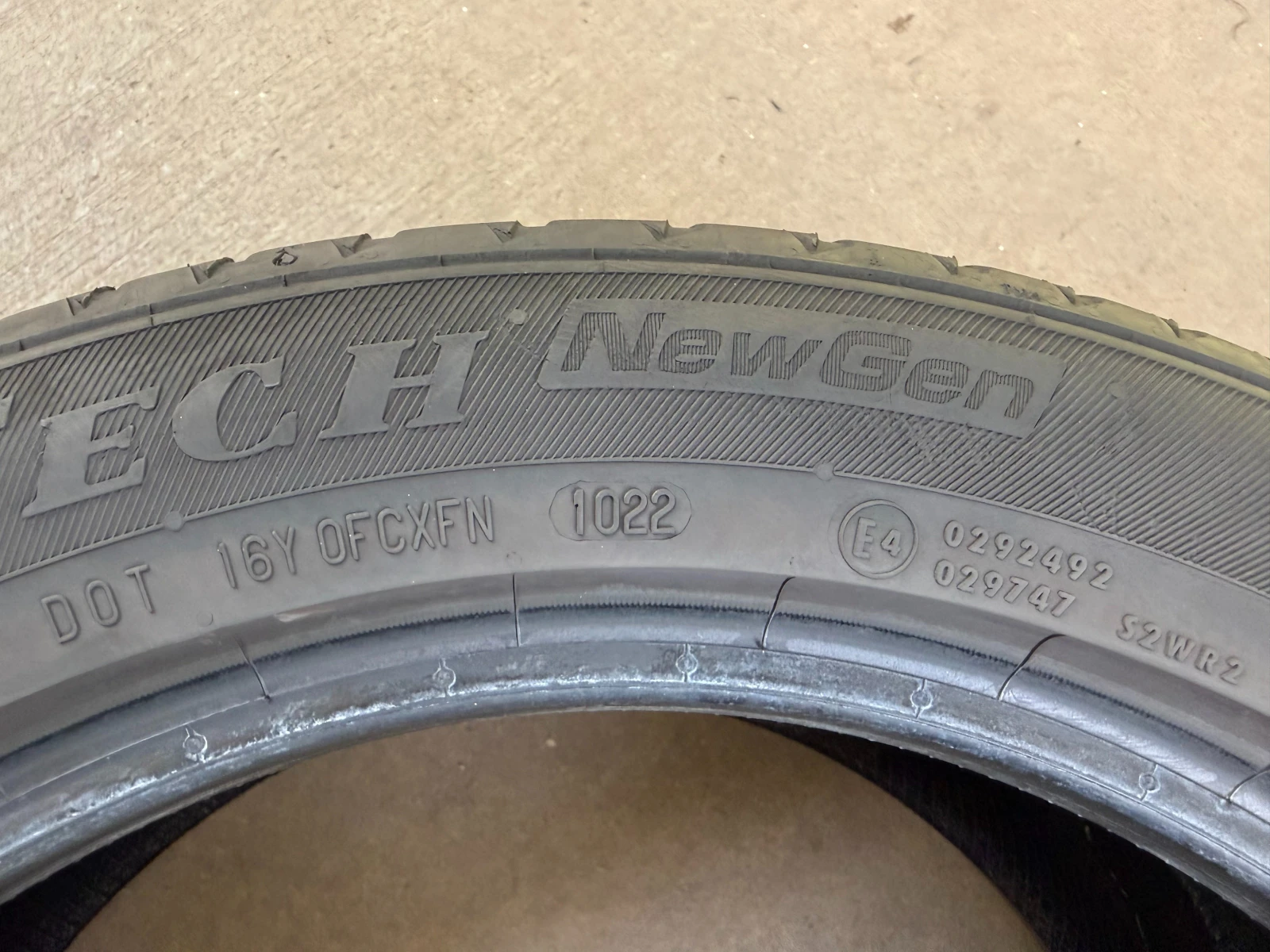 Гуми Летни 245/45R17, снимка 5 - Гуми и джанти - 54673821