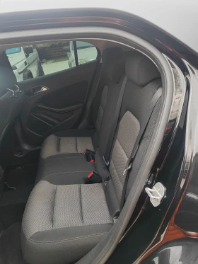 Mercedes-Benz GLA 180 1.5, 109кс., снимка 8