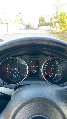 VW Golf 2.0 TDI, снимка 8