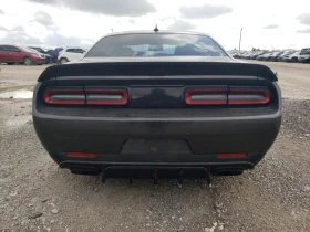 Dodge Challenger 6.2L 8 Rear-wheel drive, снимка 6