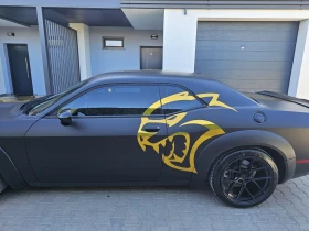 ����� �� �������� �� Dodge Challenger