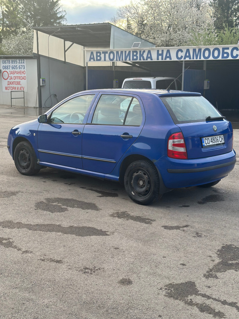 Skoda Fabia, снимка 3 - Автомобили и джипове - 46099345