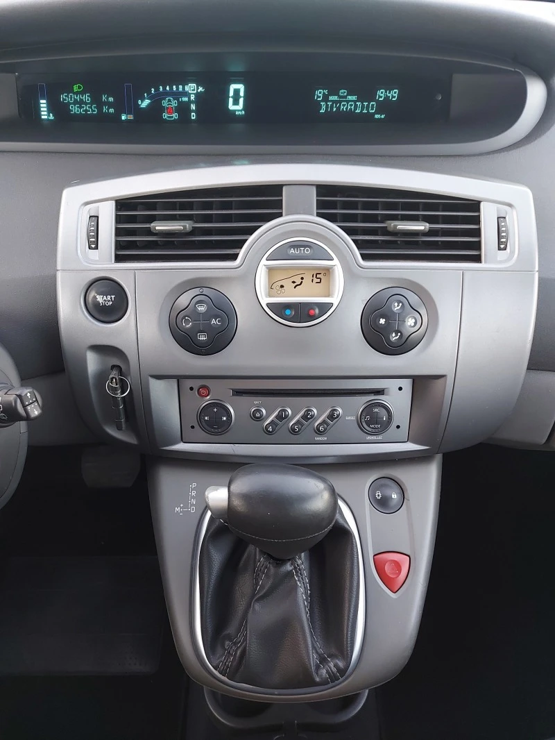 Renault Scenic 1.6 i, АВТОМАТИК, ИТАЛИЯ, 150 000 км.!, снимка 13 - Автомобили и джипове - 45335608