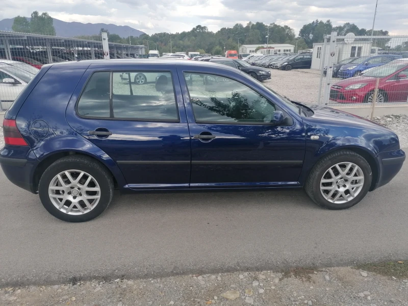 VW Golf, снимка 7 - Автомобили и джипове - 47224558