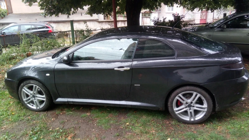 Alfa Romeo Gt 1.9jtd, снимка 9 - Автомобили и джипове - 47556362