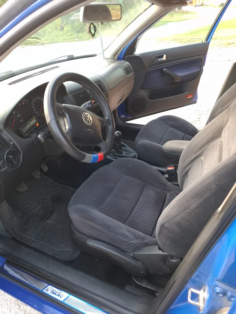 VW Golf 1.6, снимка 9 - Автомобили и джипове - 47560161