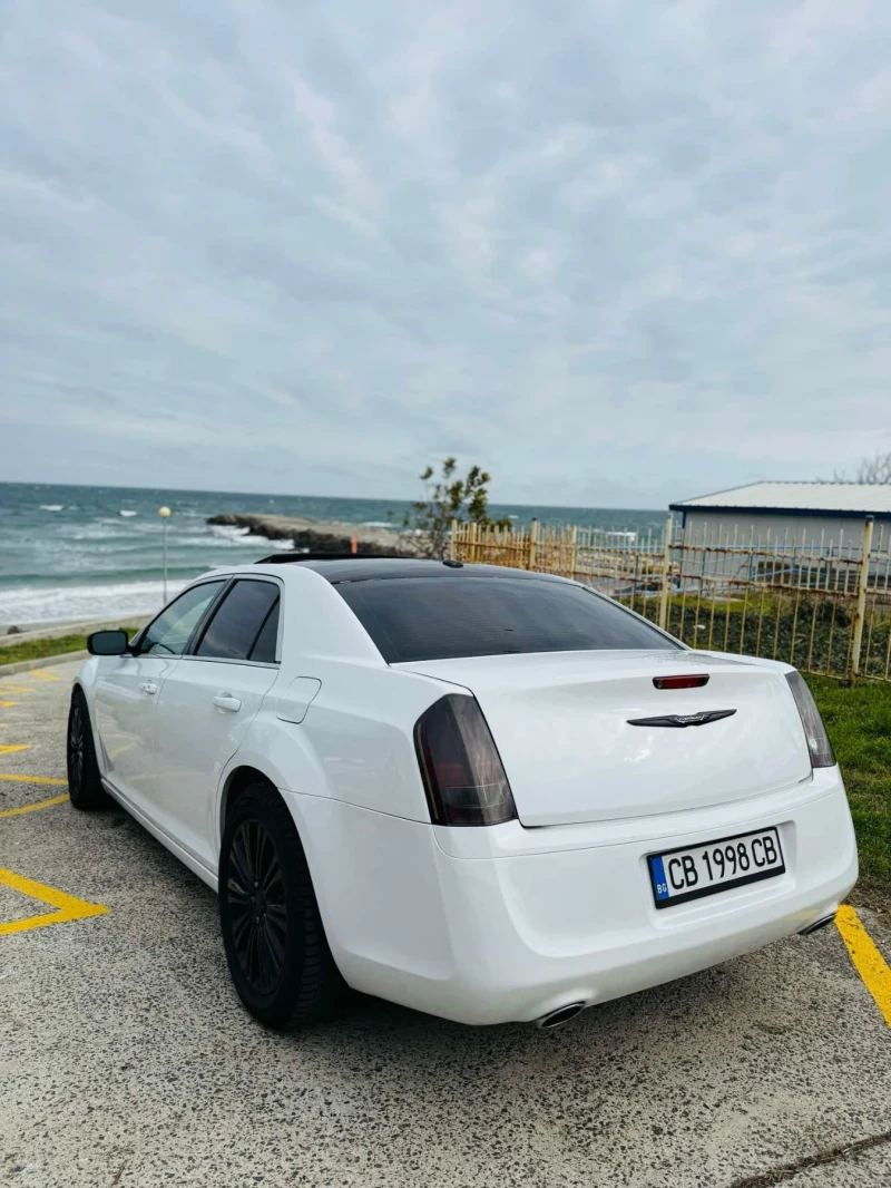 Chrysler 300c AWD ZF8, снимка 4 - Автомобили и джипове - 48167156