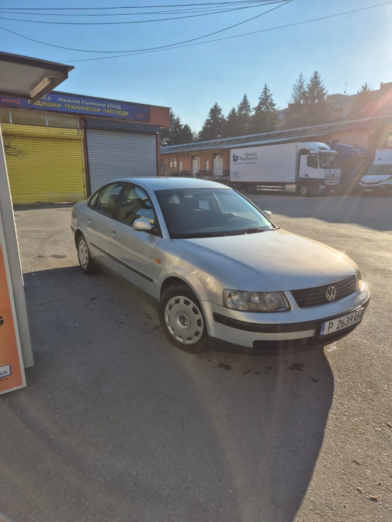 VW Passat, снимка 3 - Автомобили и джипове - 49124745