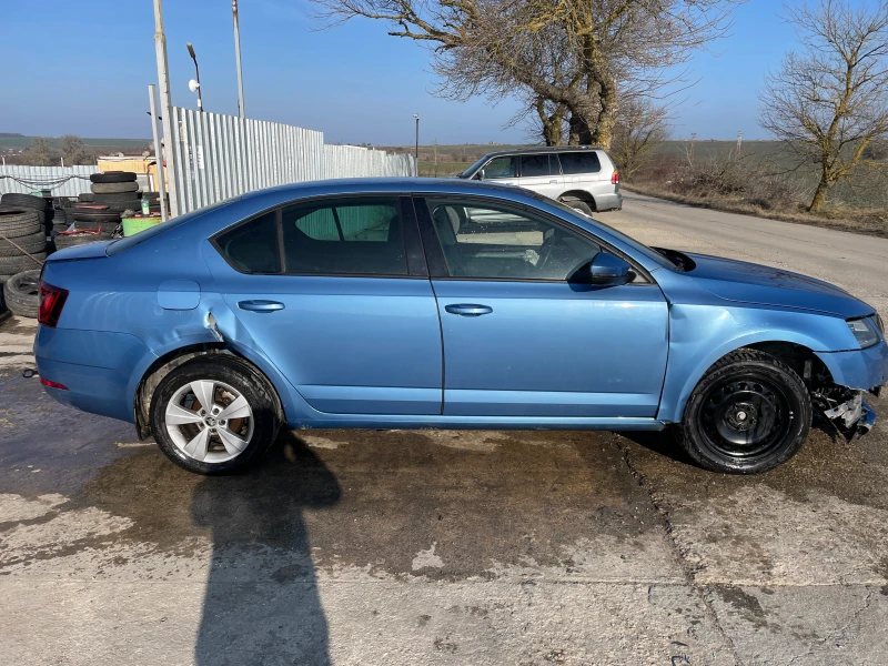 Skoda Octavia 2.0 TDI , снимка 4 - Автомобили и джипове - 49156278