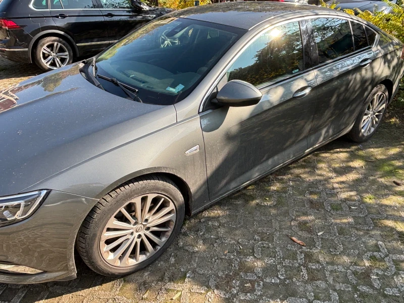 Opel Insignia Grand Sport, снимка 3 - Автомобили и джипове - 52154451