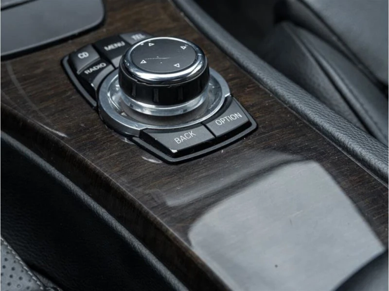 BMW 335 I/M PACK/ФИНАНСИРАНЕ/ДИРЕКТНО ОТ БМВ, снимка 10 - Автомобили и джипове - 52400376