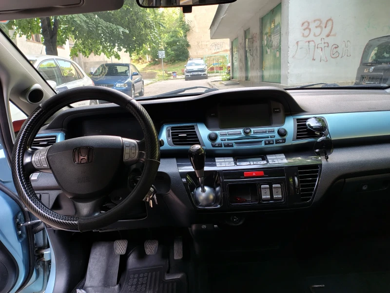 Honda Fr-v Няма туниг, снимка 13 - Автомобили и джипове - 52465865