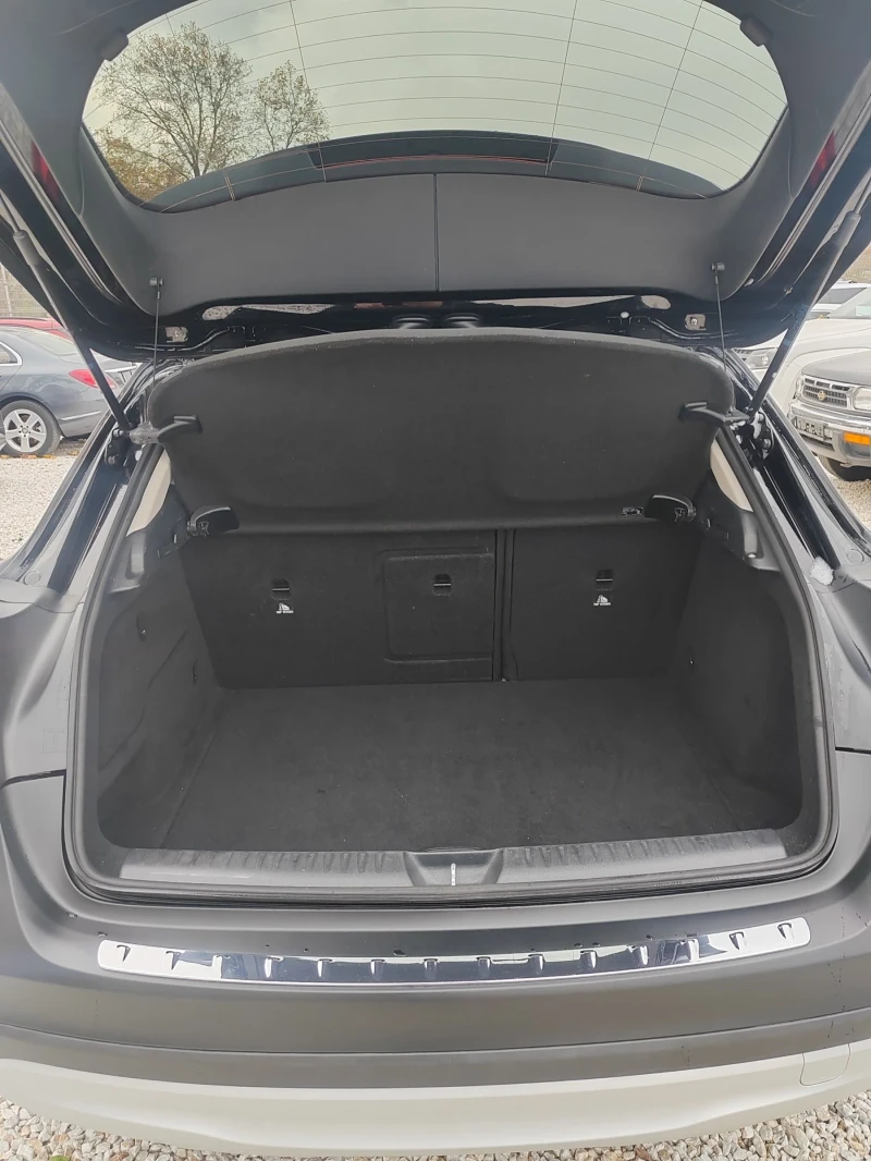 Mercedes-Benz GLA 180 1.5, 109кс., снимка 7 - Автомобили и джипове - 52474607