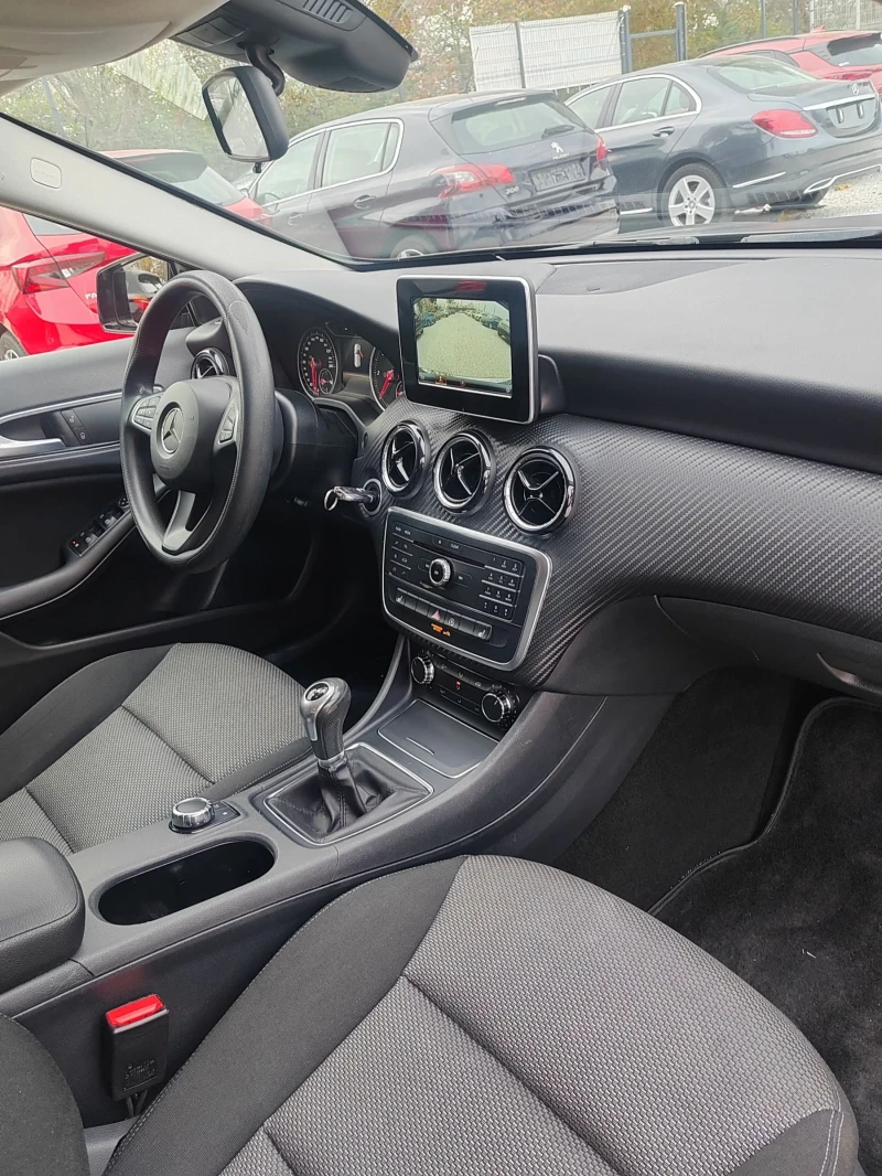 Mercedes-Benz GLA 180 1.5, 109кс., снимка 12 - Автомобили и джипове - 52474607