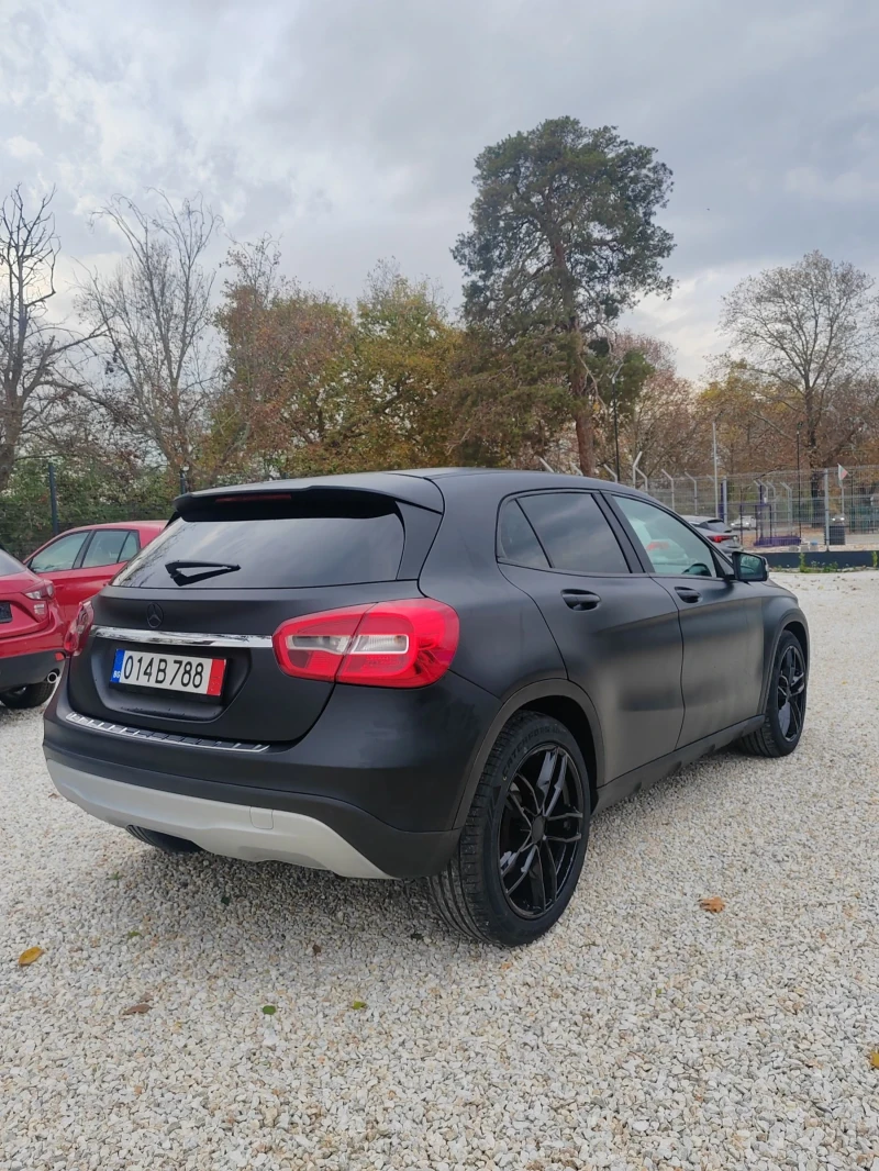 Mercedes-Benz GLA 180 1.5, 109кс., снимка 3 - Автомобили и джипове - 52474607