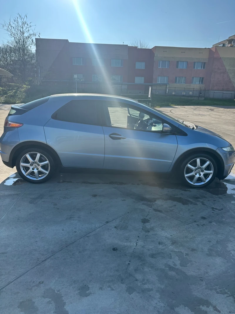 Honda Civic, снимка 2 - Автомобили и джипове - 52802651