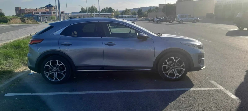 Kia XCeed, снимка 4 - Автомобили и джипове - 53303887