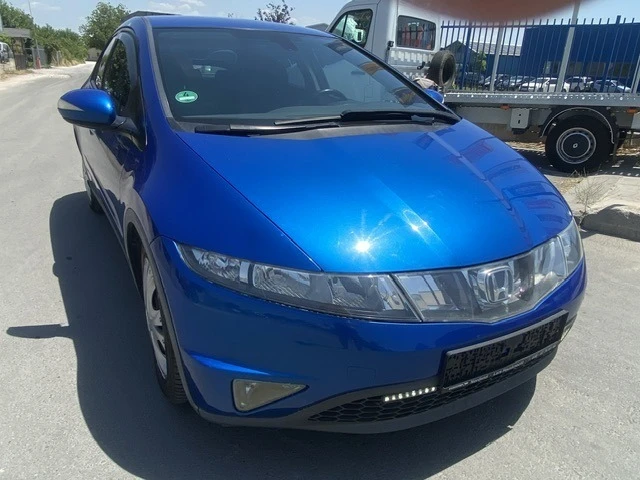 Honda Civic 1.8i-VTEC-140кс-БЕНЗИН - изображение 6