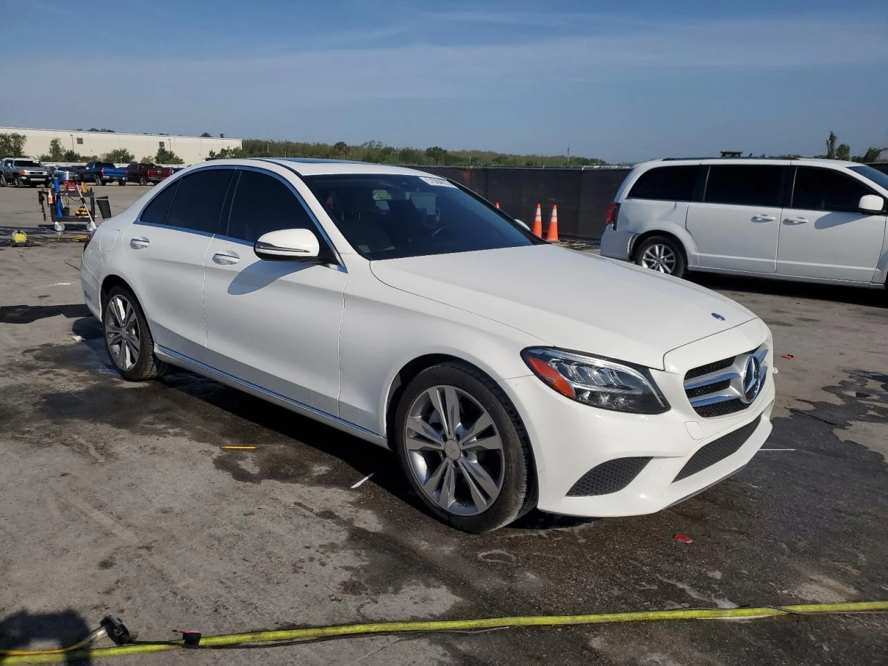Mercedes-Benz C 300 360* Distronic* Panorama*  - изображение 3