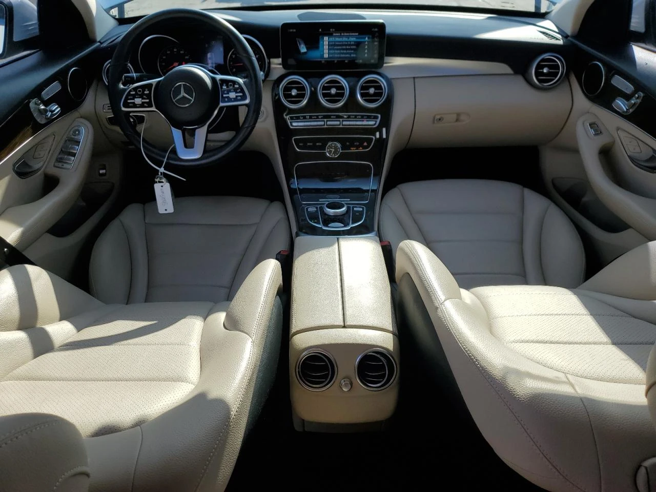 Mercedes-Benz C 300 360* Distronic* Panorama*  - изображение 8