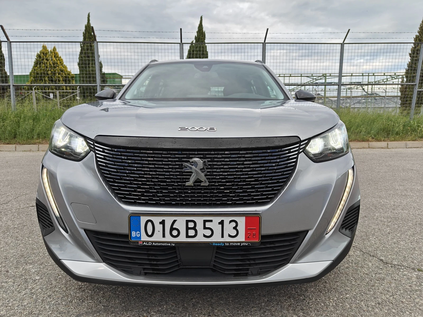 Peugeot 2008 1.2-131кс, Automatik, 60.000km. - изображение 2