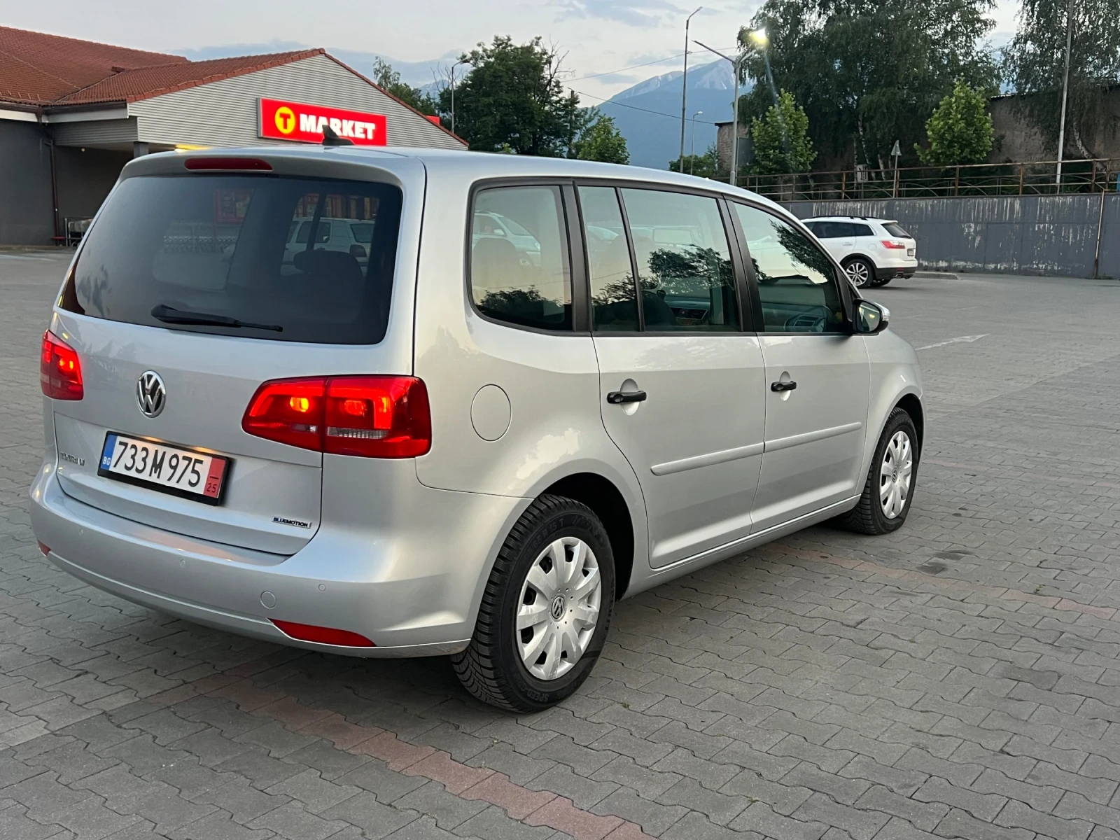 VW Touran 1.6 TDI 128000km - изображение 6